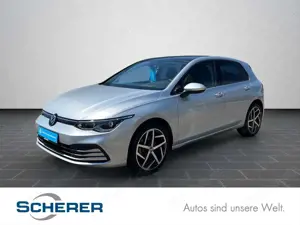 Volkswagen Golf VIII 1,0 l eTSI Life DSG 18 Zoll/AHK/NAVI/P