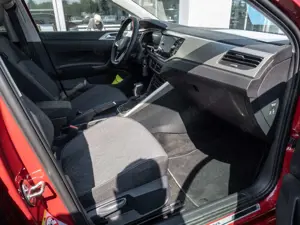 Volkswagen Polo 1.0 TSI Move SHZ KAMERA NAVI AHK ACC LED Bild 2