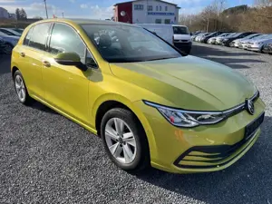 Volkswagen Golf VIII 1.5 TSI *Life*ASG*DAB*Navi*ACC*SHZ*Ein