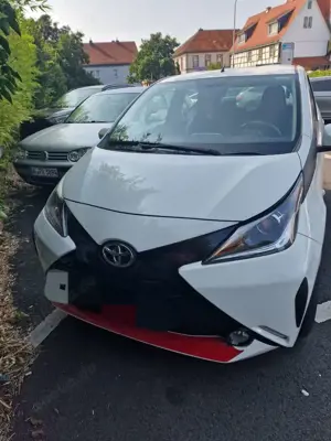 Toyota Aygo Aygo 5-Türer x-shift x-cite