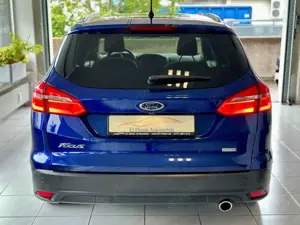 Ford Focus Turnier Titanium 1. Hand/Nav/SonySound/PDC Bild 4