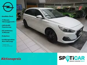 Hyundai i30 Kombi KLIMAAUTOMATIK, SITZHEIZUNG, 2x PDC