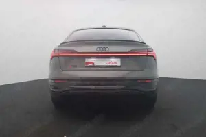 Audi Q8 e-tron Sportback 50 quattro S line LED Navi Bild 4