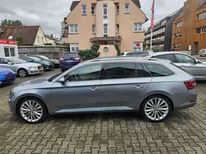 Skoda Superb Superb Combi 2.0 TSI 4x4 DSGL Bild 2