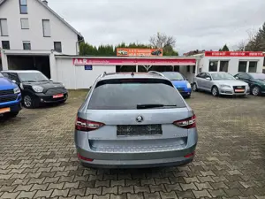 Skoda Superb Superb Combi 2.0 TSI 4x4 DSGL Bild 3