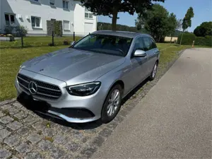 Mercedes-Benz E 220 E 220 d Avantgarde Garantie Tüv + WR neu  LED