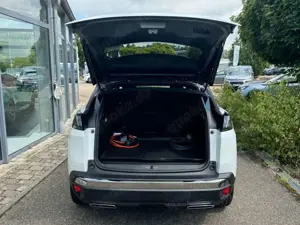 Peugeot 3008 Hybrid 225 GT Bild 5