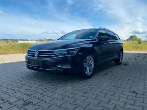 Volkswagen Passat Variant 2.0tdi DSG/AHK/LM17"/Kamera/ACC