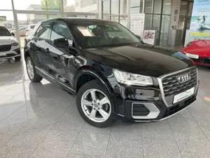 Audi Q2 1.5TSI 35 TFSI sport Virt. Cockpit Navi LED Tempom Bild 3