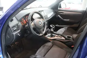 BMW X1 xDrive18d M-SPORTPAKET LEDER NAVI XENON PDC Bild 3