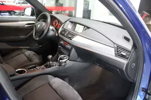 BMW X1 xDrive18d M-SPORTPAKET LEDER NAVI XENON PDC Bild 5