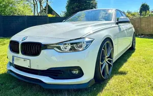 BMW 330 330e iPerformance Advantage