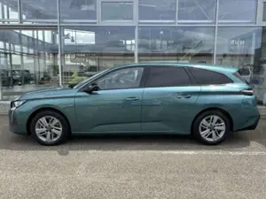 Peugeot 308 1.2 EU6d SW PureTech 130 EAT8 Allure Pack Navi Mem Bild 3