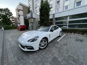 Porsche Panamera 4 Panorama 360Kamera Scheckh Porsche Deutsche Auto
