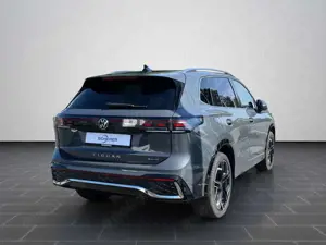 Volkswagen Tiguan 2.0 TDI *R-Line* DSG Panoramad. ACC DSG H Bild 2