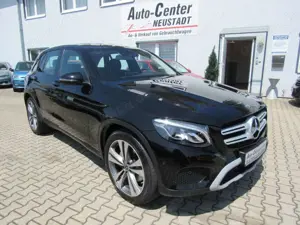 Mercedes-Benz GLC 350 d 4Matic, NAVI, LED, AHK, 20"..