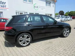 Mercedes-Benz GLC 350 d 4Matic, NAVI, LED, AHK, 20".. Bild 4