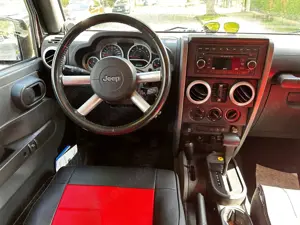 Jeep Wrangler Wrangler Unlimited 2.8 CRD DPF Automatik Sahara