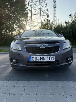 Chevrolet Cruze 1.6 LS