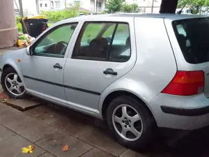 Volkswagen Golf Golf 1.6  73760 Ostfildern  TÜV 01.27 Bild 4