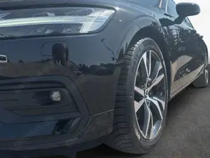 Volvo V60 B3 B DKG Core WINTER LED MET FIS Bild 5