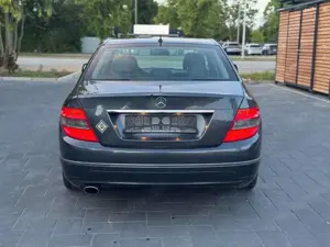 Mercedes-Benz C 200 C -Klasse Lim. C 200 Kompressor / TÜV NEU Bild 3