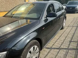 Audi A4 Avant 2.0TDI Clean diesel |PANO|LED|1.HAND| Bild 4