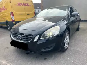 Volvo V60 Kombi Momentum| 2. HAND| BI-XENON| NAVI| PDC