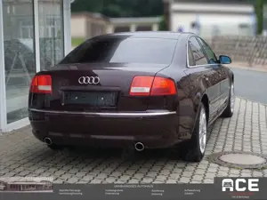 Audi A8 4.2 quattro burgundrot/beige Bild 4
