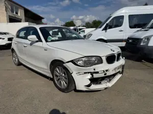 BMW 116 1 Lim. 116d Unfall Fahrbereit Bild 3