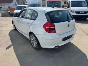 BMW 116 1 Lim. 116d Unfall Fahrbereit Bild 5