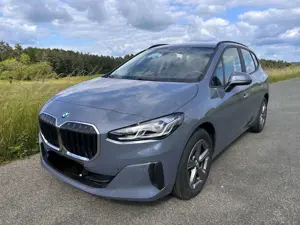 BMW 218 d Active Tourer Aut. AHK/Panorama/LED/Navi/HiFi/LM