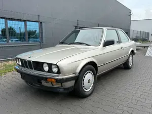 BMW 325 i Coupe KLIMA 170PS GUTER ZUSTAND!! TOP BASIS Bild 2
