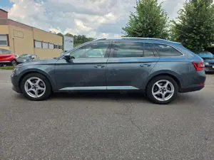 Skoda Superb Combi Style*2.Hand* Bild 4