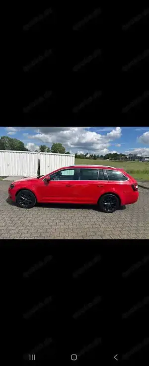 Skoda Octavia Combi 2.0 TDI DSG Premium Edition Bild 3