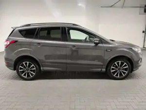 Ford Kuga AWD ST-Line Bi-Xenon/el.Heck/Navi/Kam/SHZ/1 Bild 5