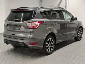 Ford Kuga AWD ST-Line Bi-Xenon/el.Heck/Navi/Kam/SHZ/1 Bild 4