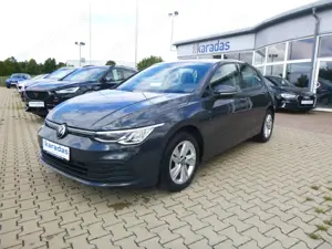 Volkswagen Golf VIII 1,5 TSI Life OPFACC/NAV/LED/PDC/SHZ