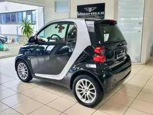 smart forTwo Coupé Turbo 62kW/Servo/SitzHeizung Bild 2