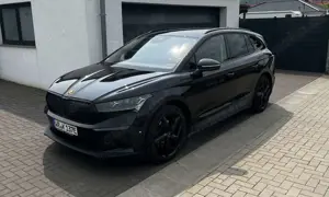 Skoda Enyaq 60 Loft - LED-Matrix, AHK, Family+, Sportfahrwerk