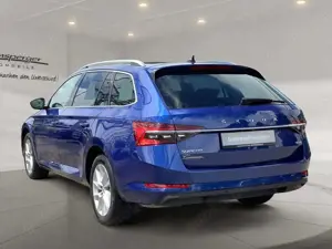 Skoda Superb Combi 2.0 TDI DSG Style 4x4 AHK Matrix Pa Bild 4