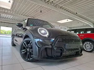 MINI Cooper Navi PanoDach Sitzhzg John Cooper Works Trim Bild 2