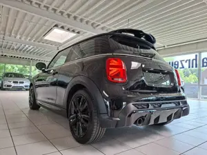 MINI Cooper Navi PanoDach Sitzhzg John Cooper Works Trim Bild 3