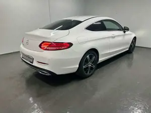 Mercedes-Benz C 220 d COUPE Autom. *TEMPO*SH*LED*KAMERA*NAVI* Bild 5
