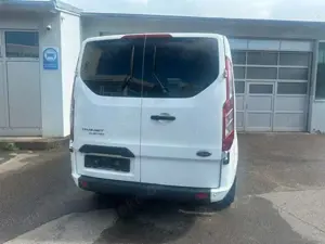 Ford Transit Custom Kombi 320L1, neuer Motor, 8-Sitze Bild 4
