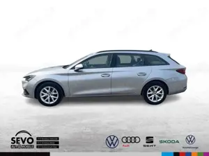 SEAT Leon Sportstourer 1.5 eTSI DSG Style Bild 2
