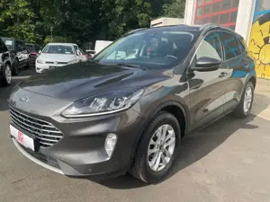 Ford Kuga Titanium PDC LED AHK Navi
