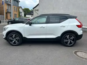 Volvo XC40 T5 R-Design Plug-In,AHK,BLIS,ACC,Kam,el.Sit Bild 5 Volvo XC40 T5 R-Design Plug-In,AHK,BLIS,ACC,Kam,el.Sit Bild 5