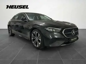Mercedes-Benz E 200 Avantgarde *PanoSHD*Winter*Keyless*Amb.bel Bild 3