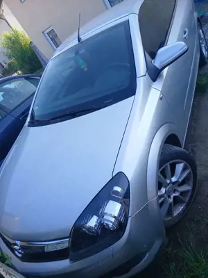 Opel Astra Twin Top 1.9 CDTI Edition